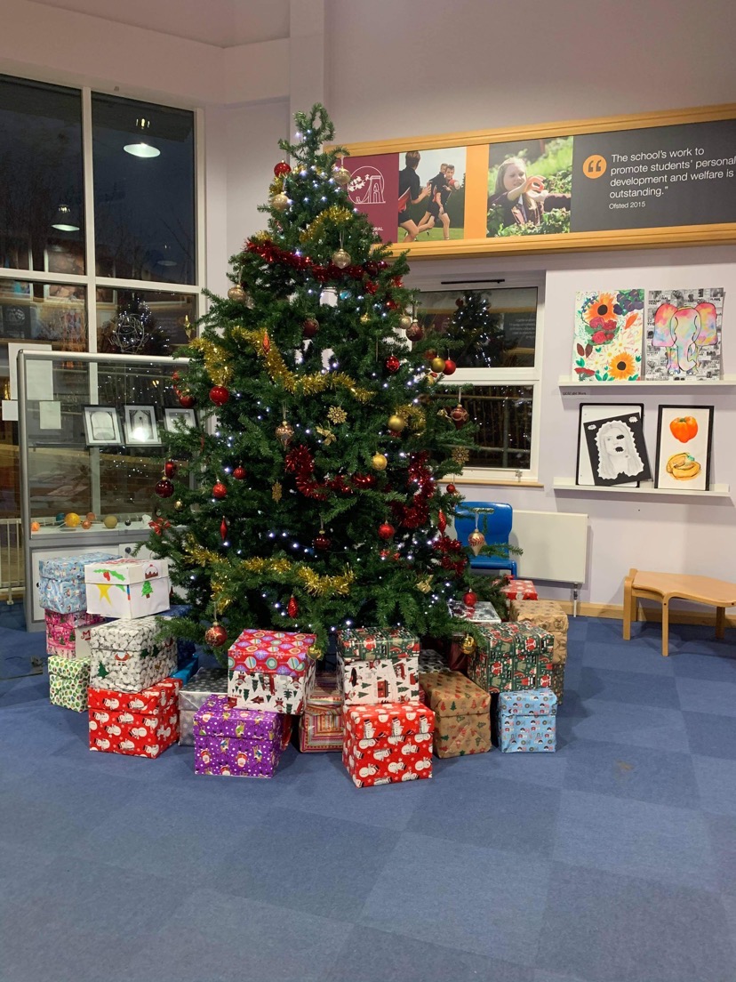 Christmas tree 2.jpg