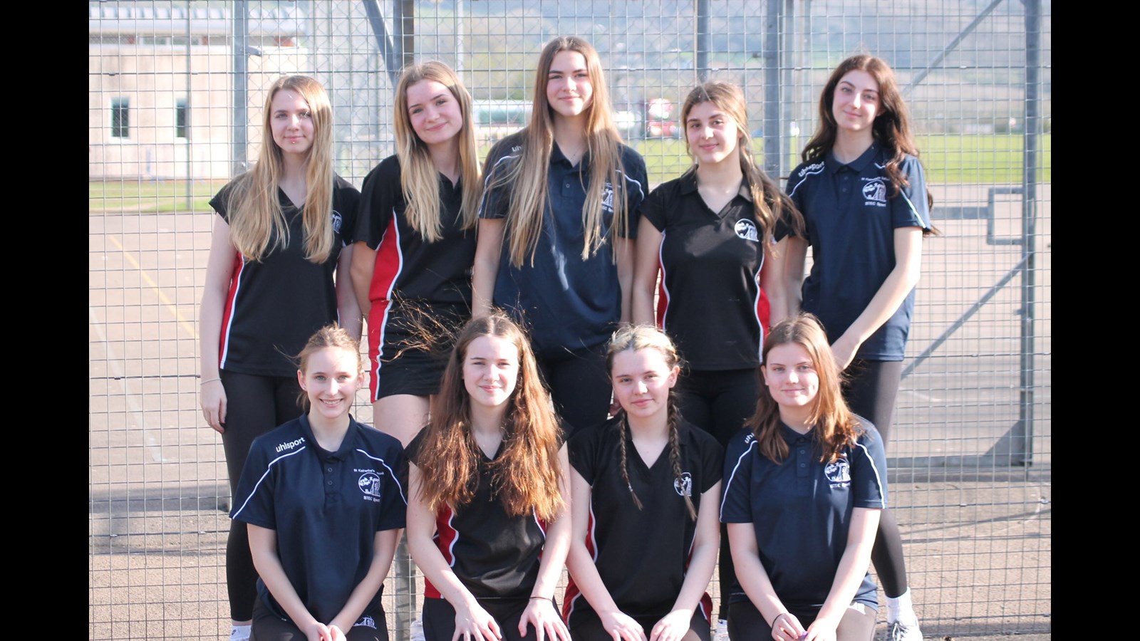 Girls netball.jpg
